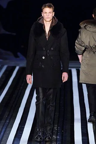 Look 17